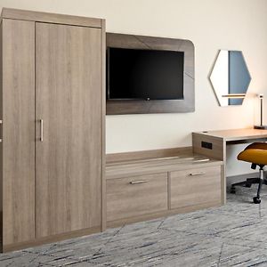 King Room Hearing Accessible